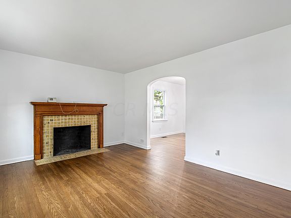5th image of 38 E Beechwold Blvd