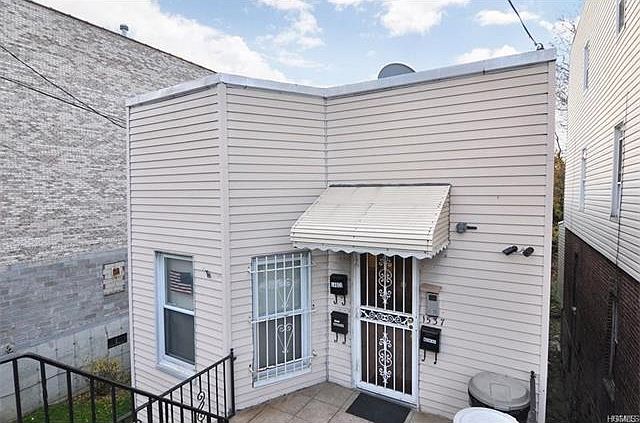 1st image of 1535-1537 Rosedale Avenue