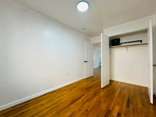 53 West 192nd Street image 4 of 14