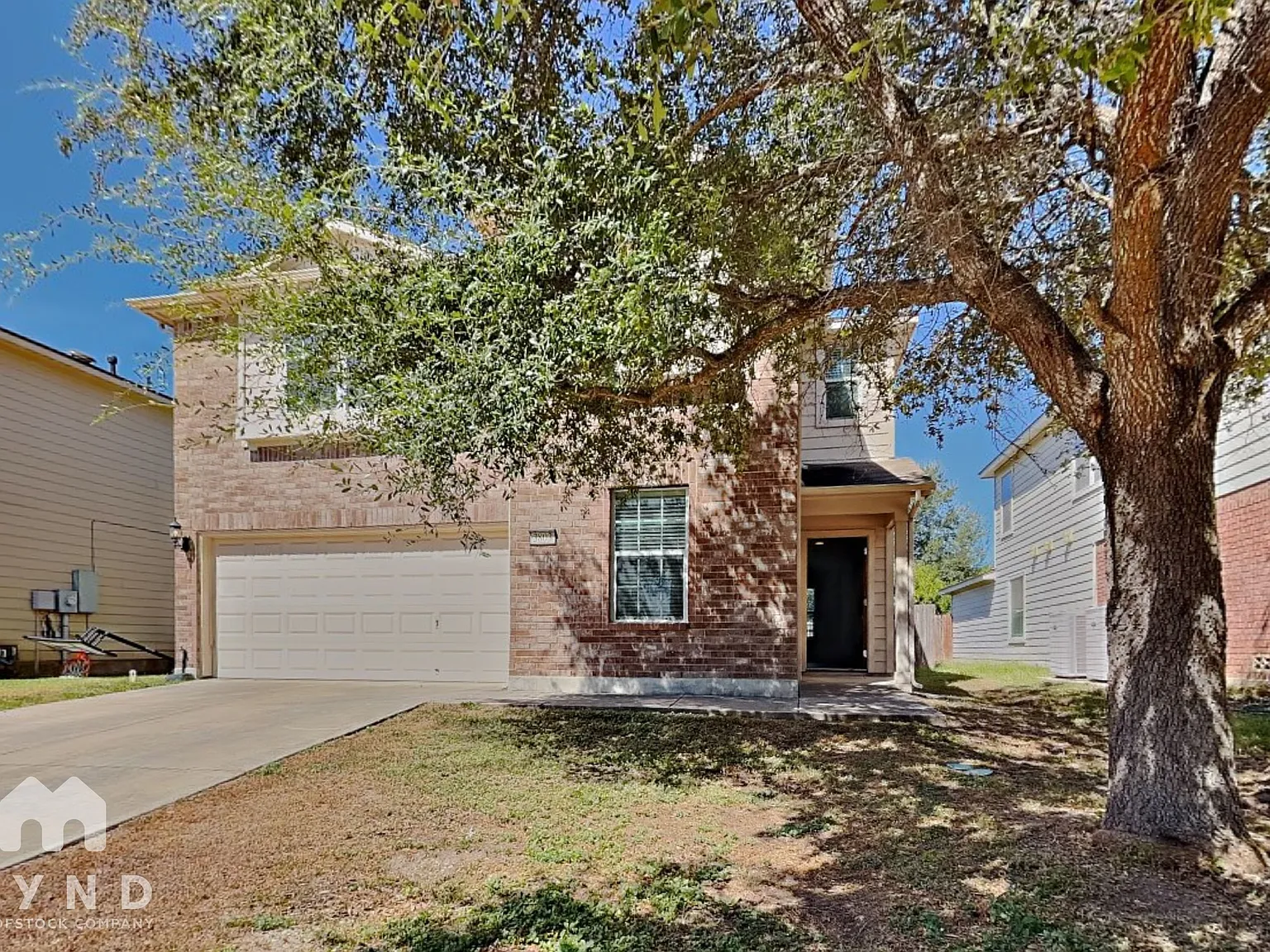4 bed, 3.0 bath, 2141 sqft, $1,799 — Photo 1