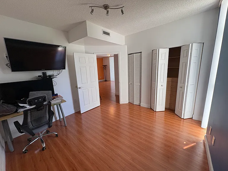 9725 NW 52nd St #211 — Photo 17