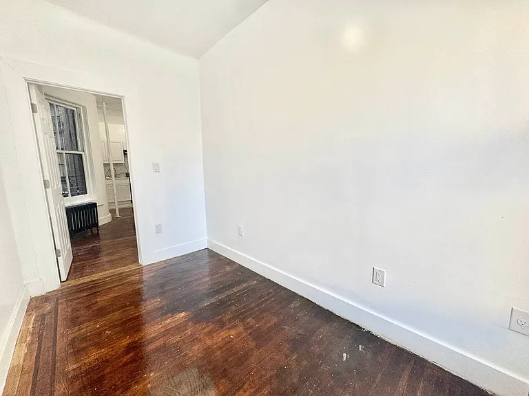 305 E 109th St #10 — Photo 18