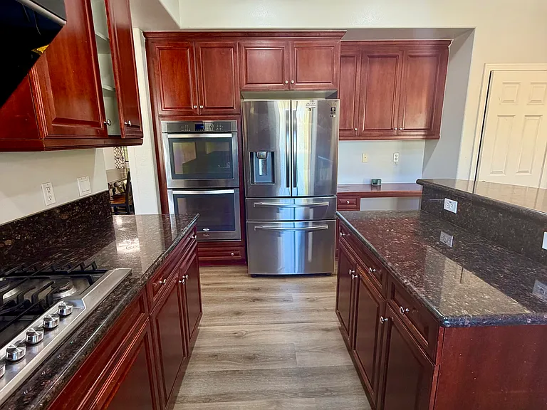 37121 Edgemont Dr — Photo 13