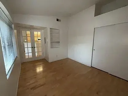 5415 W Harmon Ave #2010 — Photo 8