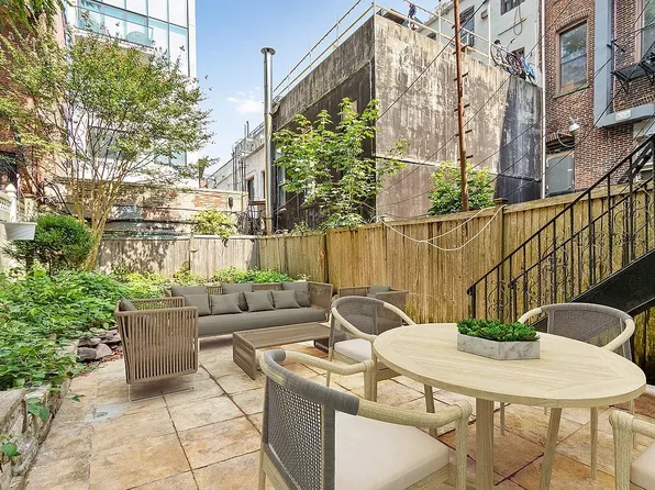 415 Bergen Street image 1 of 10