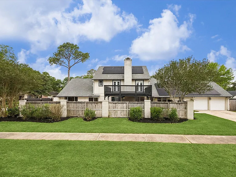 10602 Riverview Dr — Photo 45