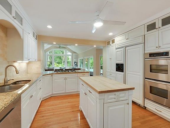 4th image of 1816 S Mills Ave