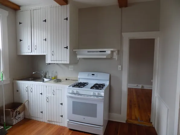 115 North Main St., 115 N Main St APT 3, Fairfield, IA 52556