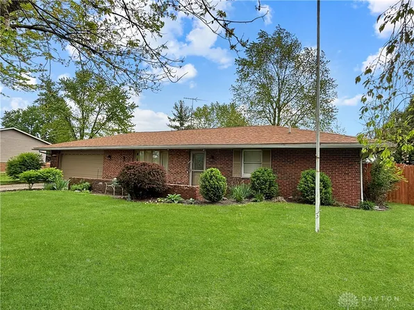 5400 Tamarack Trl, Greenville, OH 45331