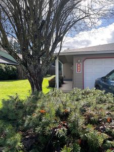 957 E Benjamin Ave, Cottage Grove, OR, 97424