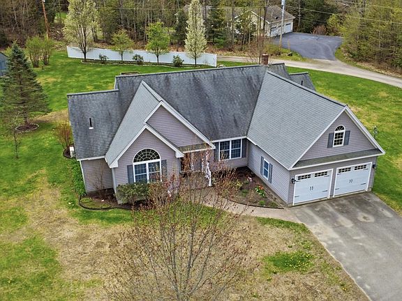 4th image of 46 Longwood Drive