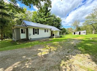 728 Bear Rocks Rd, Acme, PA 15610