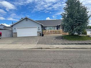 335 NW Elizabeth Ave, Winston, OR 97496