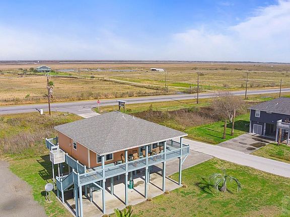5th image of 3399 Beachcomber Dr