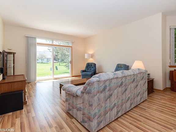 4th image of 20917 W Snowberry Ln