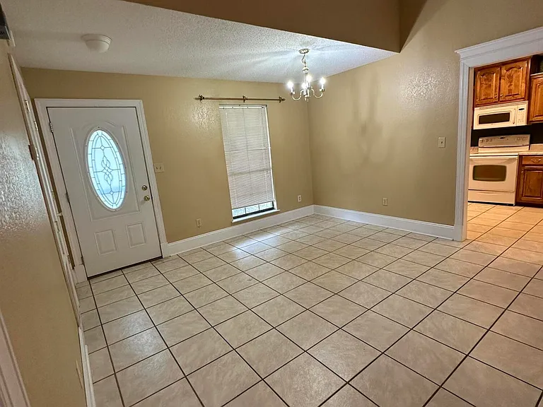 4215 Ingalls Ave — Photo 7