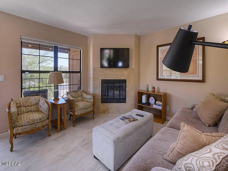 6651 N Campbell Ave #281 — Photo 3