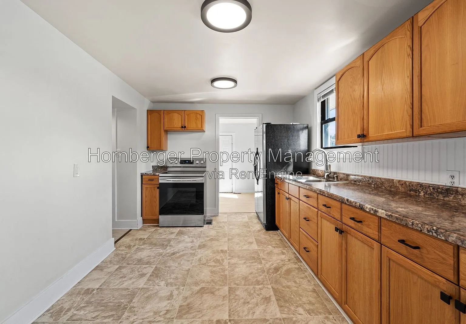 3 bed, 1.0 bath, 1850 sqft, $1,795 — Photo 4