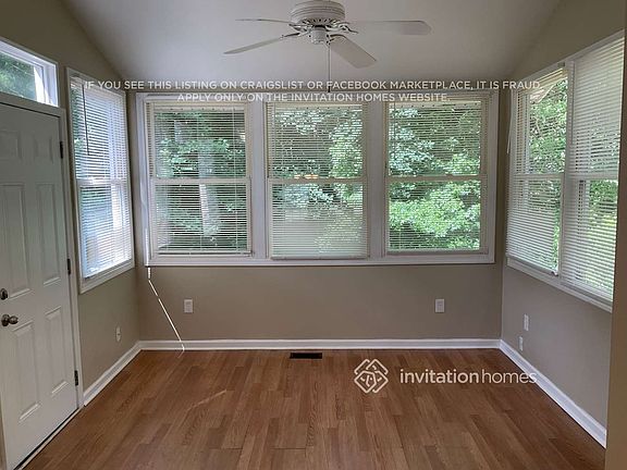 4th image of 2711 Spring Ridge Cir