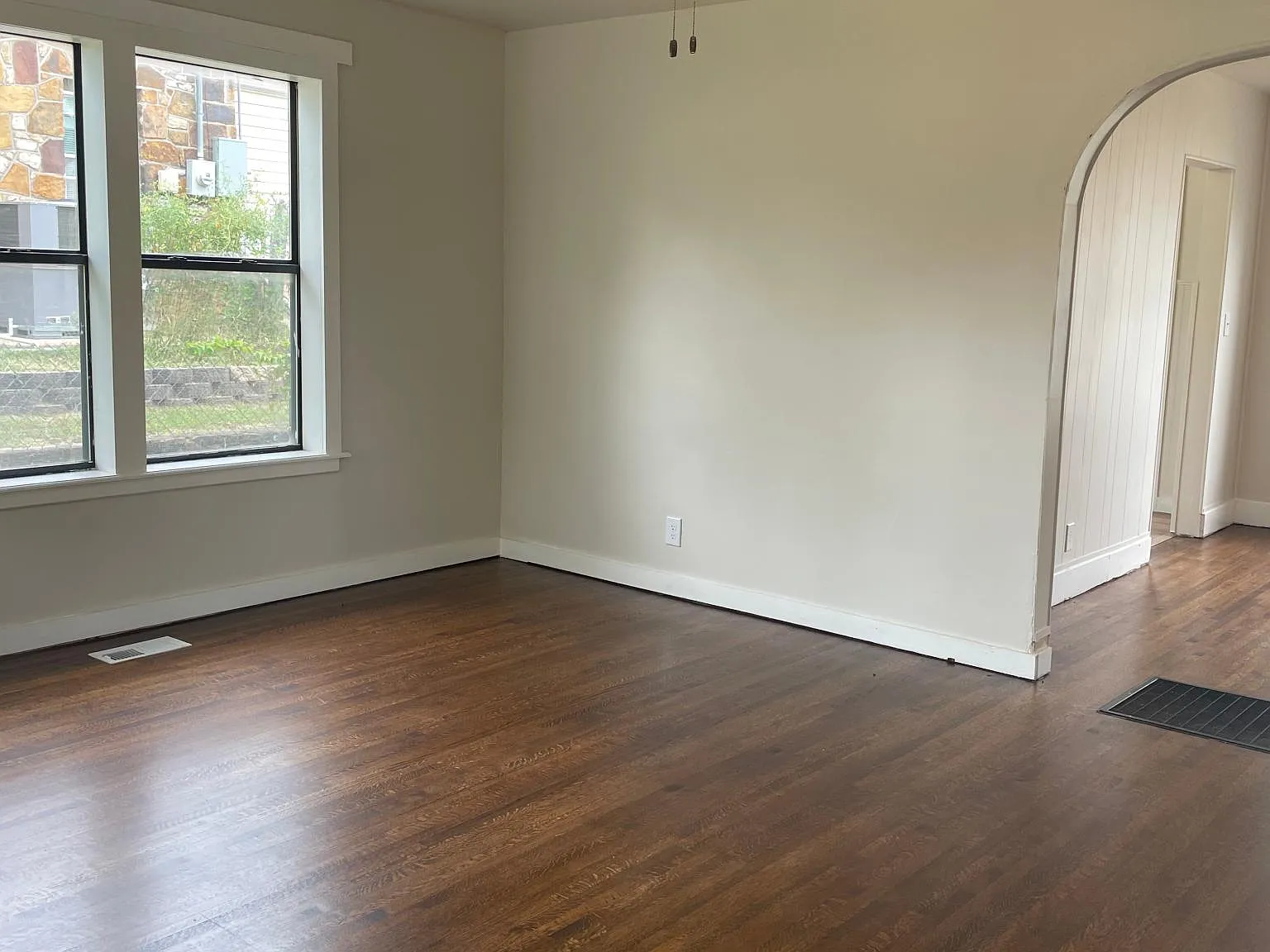 2 bed, 778 sqft, $1,150 — Photo 2