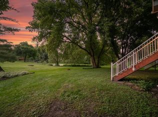 6830 Penamint Ln, Chanhassen, MN 55317