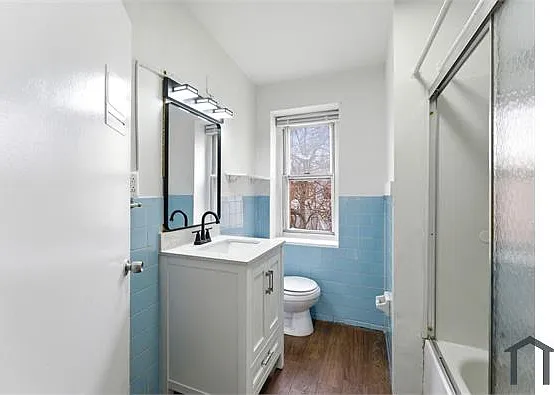 2534 N Water St — Photo 14