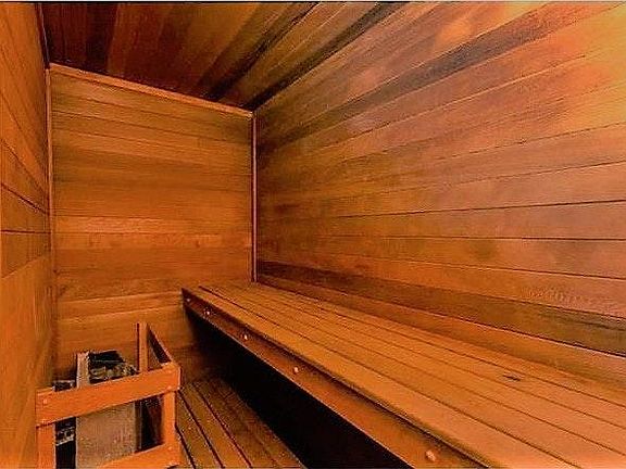 Relaxing Sauna