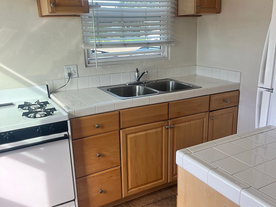 2nd image of 1602 Pacific Beach Dr
