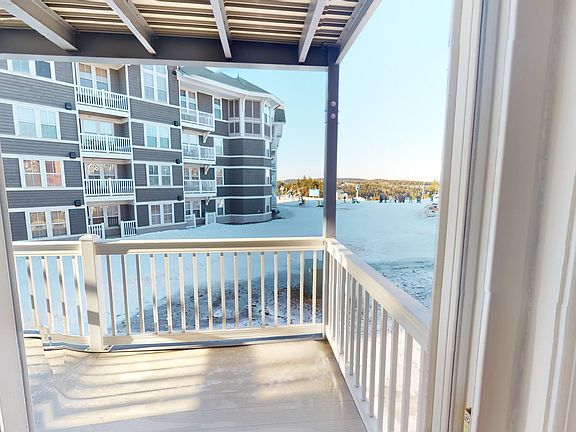 4th image of 206-75 Mountain Lodge Ln