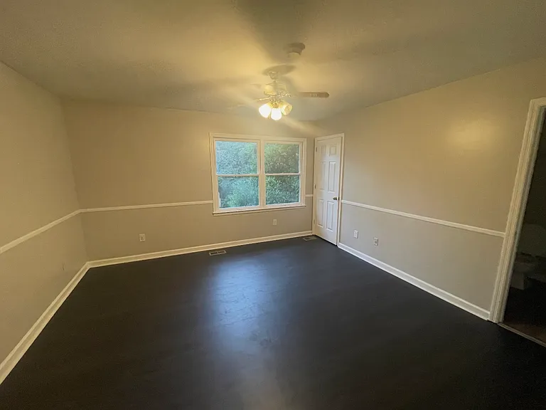 1408 Deer Lake Cir — Photo 10