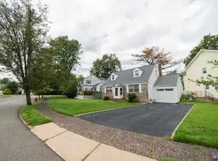 117 Mapes Ave, Nutley, NJ 07110