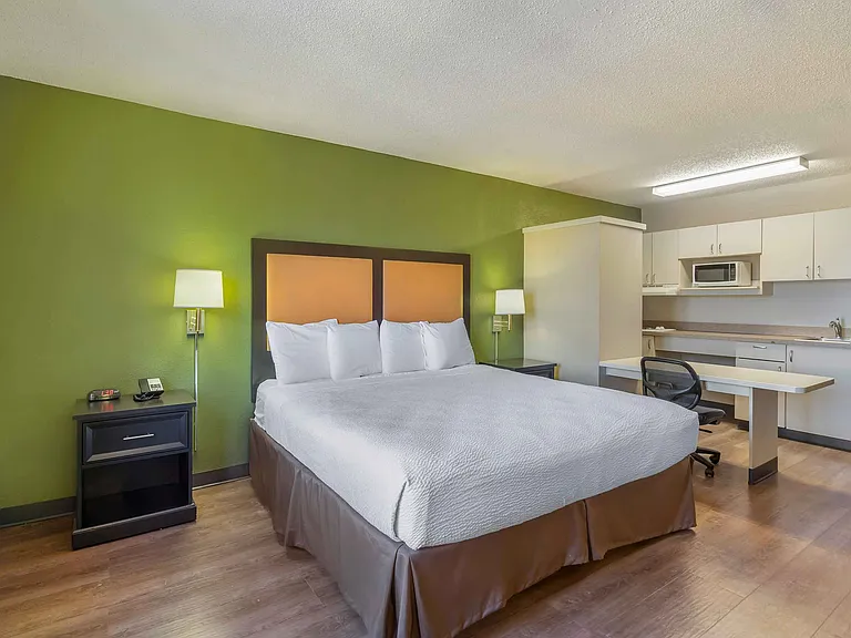 Studio Suite - 1 King Bed