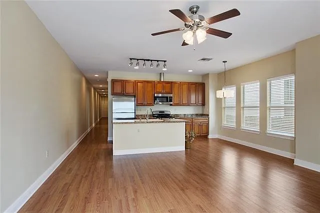 6346 Milne Blvd — Photo 2