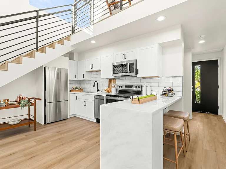 3322 Nile St — Photo 16