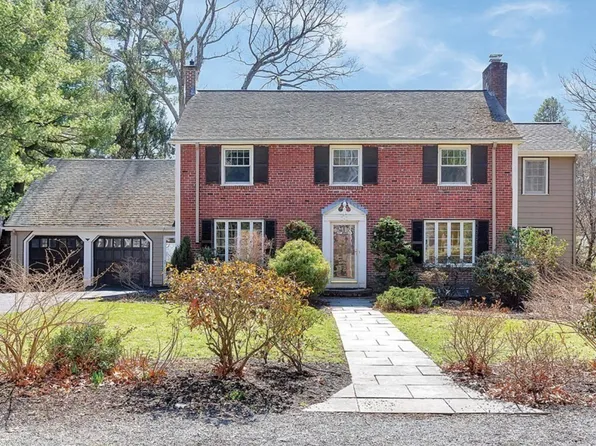 20 Kewadin Rd, Newton, MA 02468