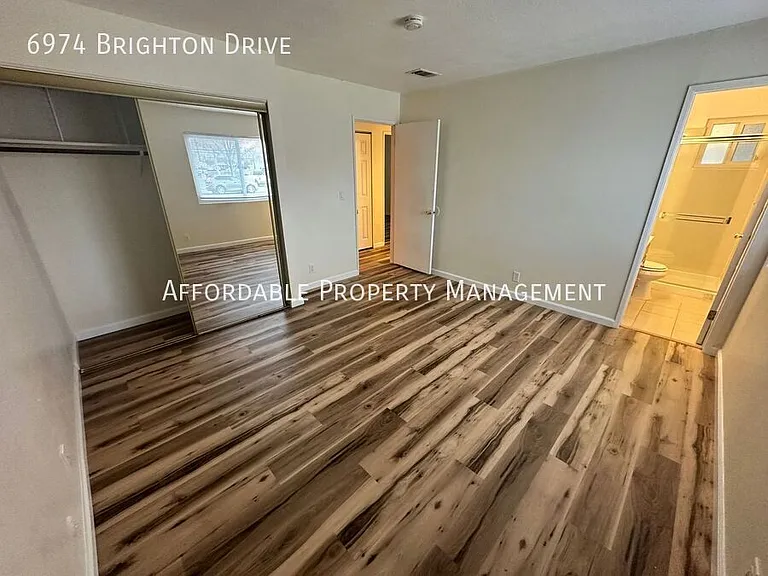 6974 Brighton Dr — Photo 9