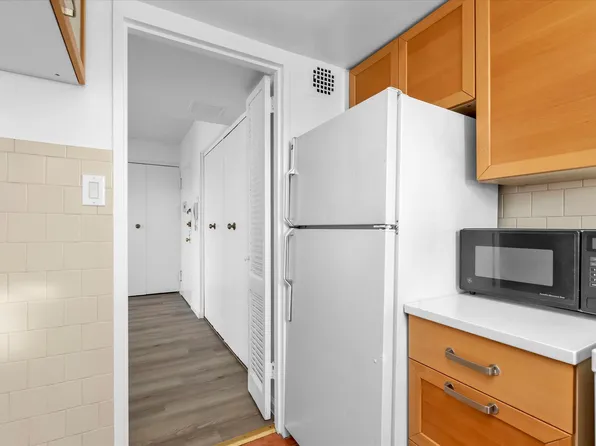 107-40 Queens Boulevard image 1 of 20