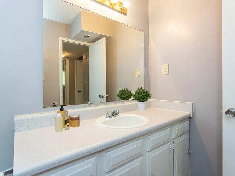 Vestavia Place — Photo 19