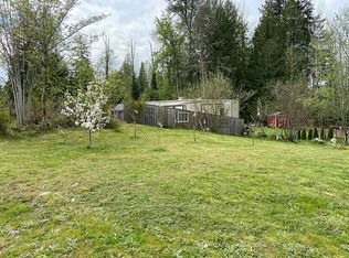 975 Tipsoo Loop N, Rainier, WA 98576