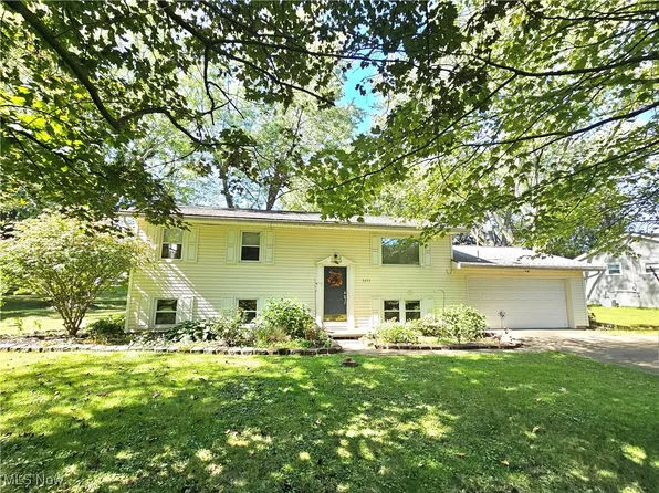 3253 McCleary Jacoby Rd, Cortland, OH 44410