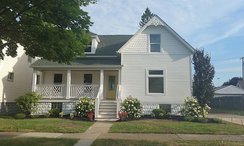 1st image of 539 Forest St
