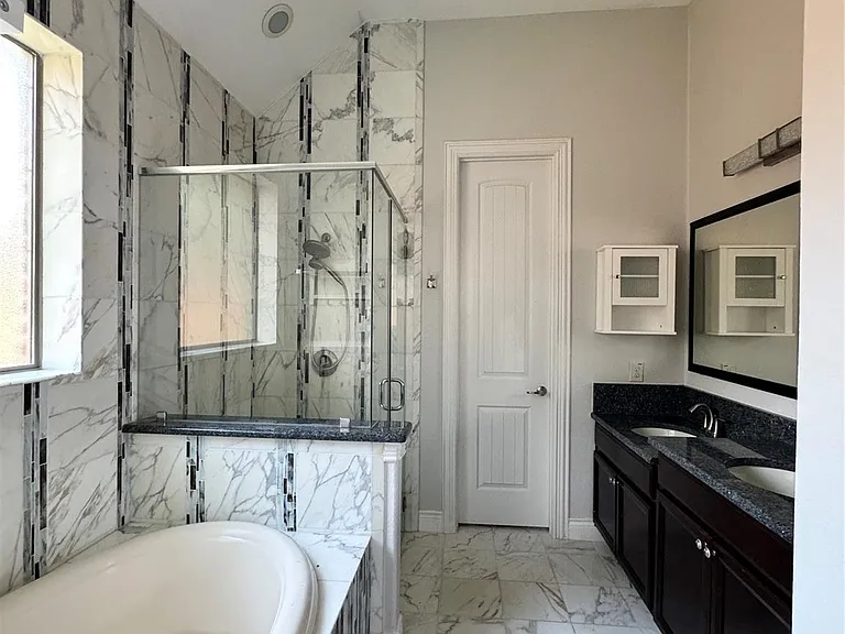 2019 Wild Peregrine Cir — Photo 17