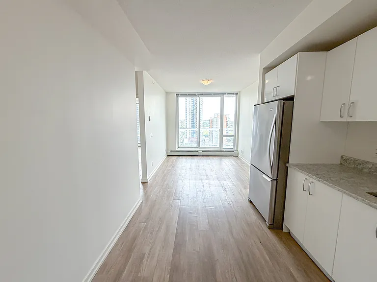 450 8th Ave SE #1407 — Photo 6