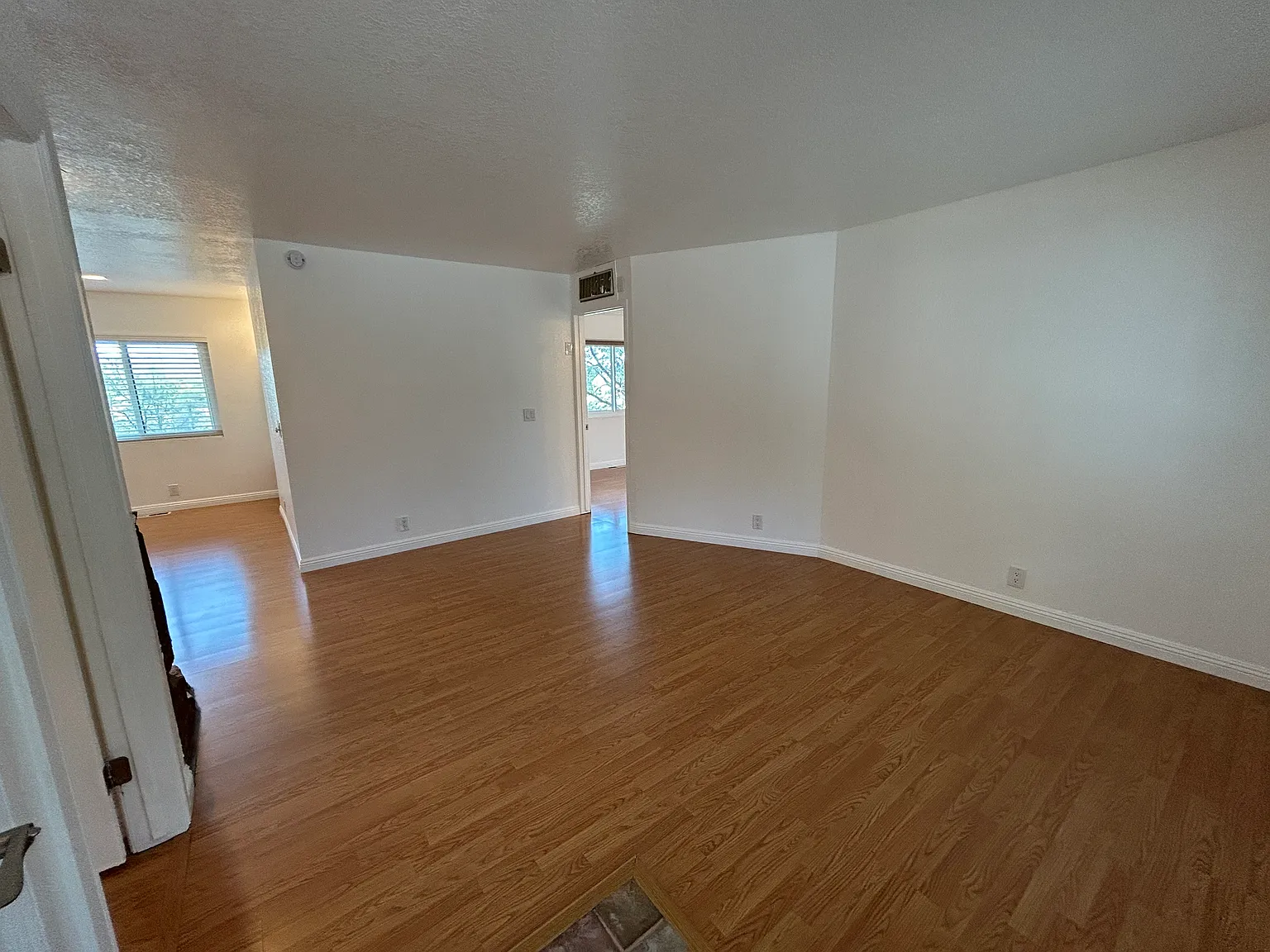 2 bed, 1584 sqft, $2,500 — Photo 3