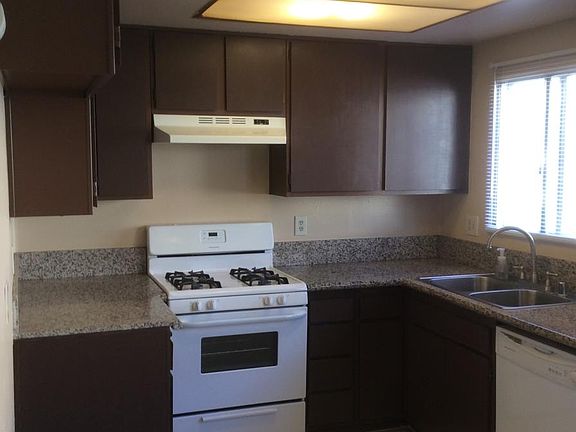 3rd image of 1567 E Fairfield Ct APT 2