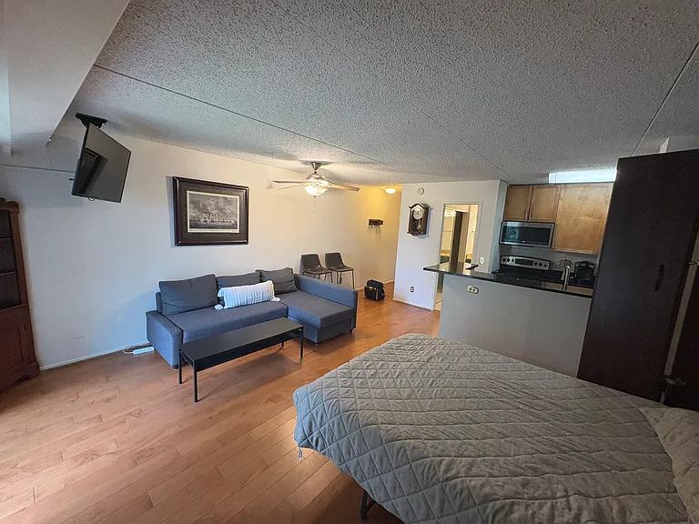 75 S Reynolds St #317 — Photo 8