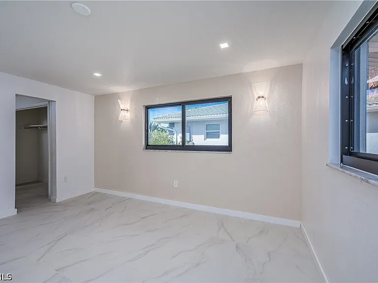 618 Santa Margerita Ln — Photo 18