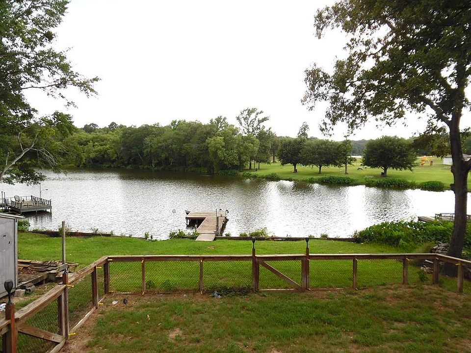 1st image of 130 N Lake Dr
