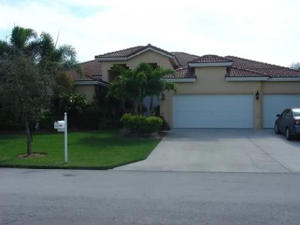 3130 Fairways Dr, Homestead, FL 33035