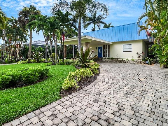 4th image of 1147 Rainbow DR